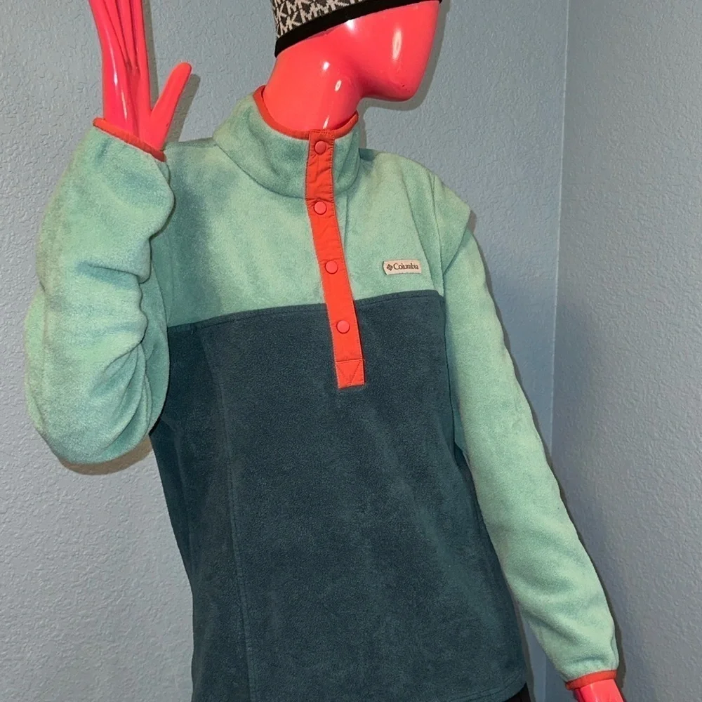 Columbia Sweater